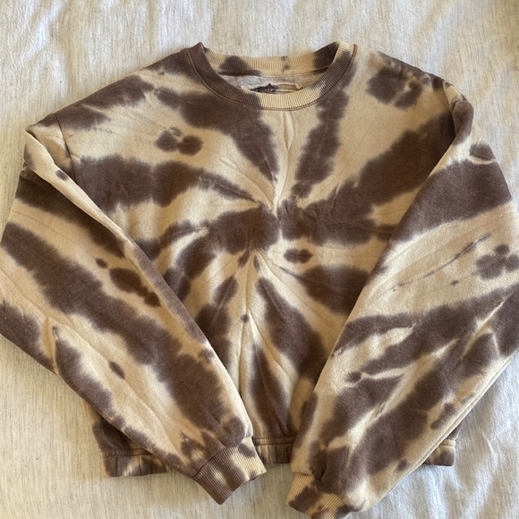 State of Myne Mocha Tan & Cream Tie Dye Cropped Sweatshirt - Picture 1 of 2